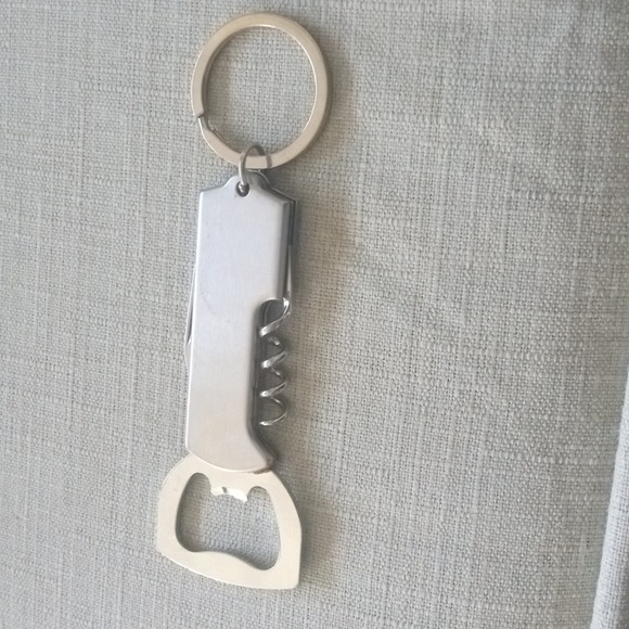 4/$15  Welcome to Fabulous Las Vegas Nevada Sign Souvenir Multi Tool KeyRing - Picture 4 of 8